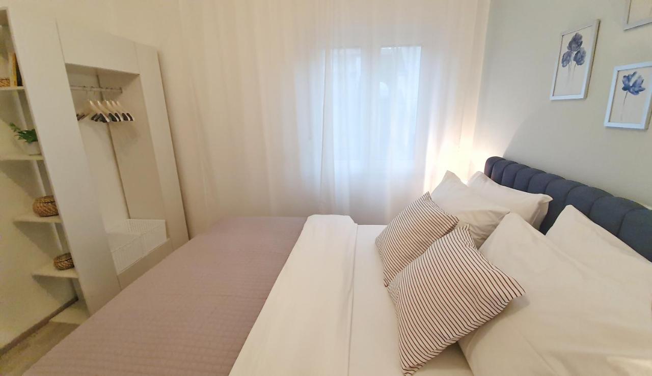 Seaview Apartment With Balcony And Terrace Barac ซริกเวนิซา ภายนอก รูปภาพ