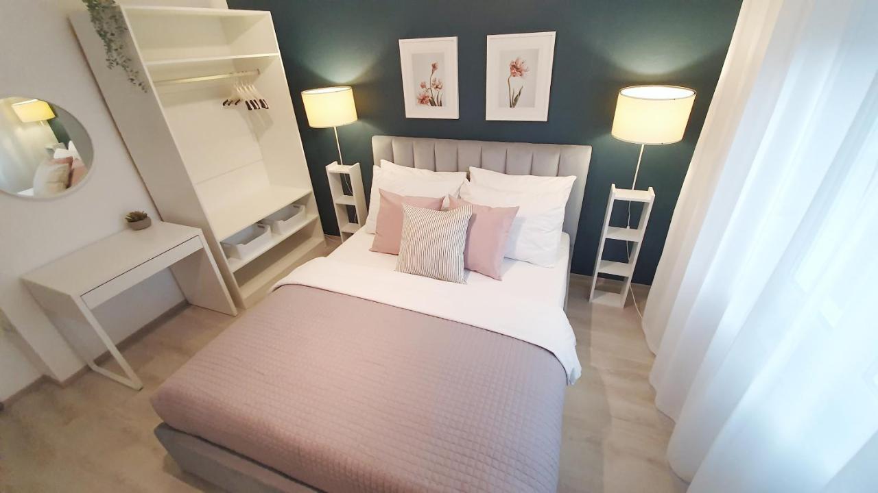 Seaview Apartment With Balcony And Terrace Barac ซริกเวนิซา ภายนอก รูปภาพ